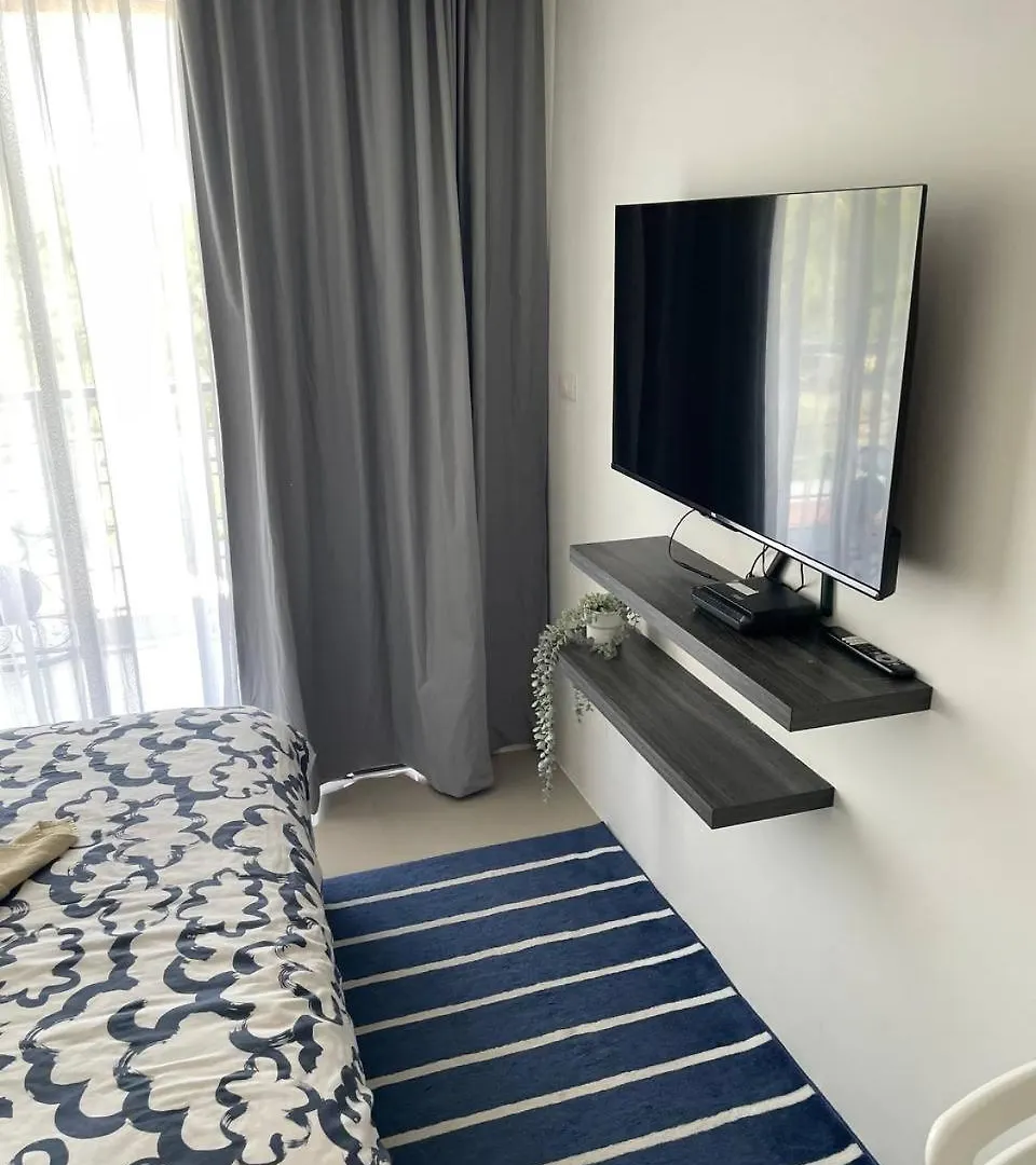 The Urban Tropical Apartments Ban Mai Chalae 0*,  Thailand