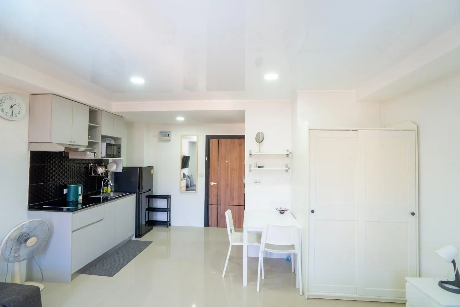 The Urban Tropical Apartments Ban Mai Chalae 0*,  Thailand