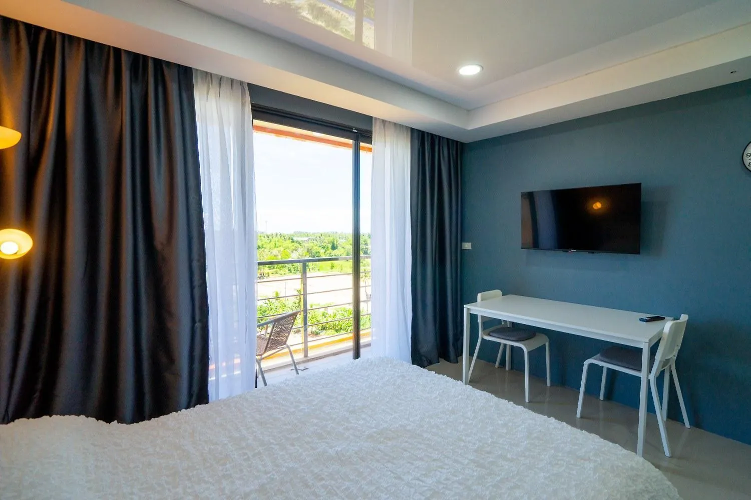 The Urban Tropical Apartments Ban Mai Chalae